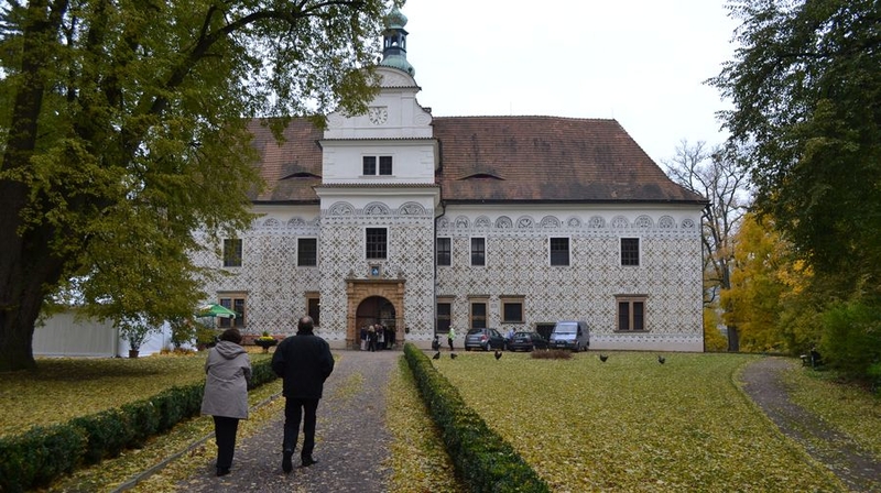 Zralá žena je zachovalá a vypadá jako mladice Zralá žena je zachovalá a vypadá jako mladice